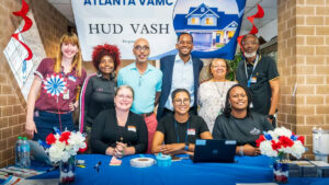 Photo shared by The Atlanta City Council on April 10, 2025 tagging @antoniolewisatl. Có thể là hình ảnh về 9 người và văn bản cho biết 'AILANTA VAMO HUDVASH HUD VASH Progran noHи LON 한구니'.