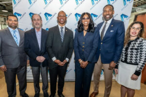 Photo by City Of Atlanta on April 03, 2025. Puede ser una imagen de 6 personas, personas de pie, oficina y texto que dice "INVESTATL ATL IN NVESTATLA ATL ST TATLANTA INVESTAT INVESTATL INVESTATL INVESTATLA TA ATLANTA LANTA INI INVESTATLANTA VEST ATLA TLA IN INVEST ANTA NTA INVESTATLA STATLAMIA ATLANTA INV IN TLAL ST LANTA TLANTA LANTA VES".