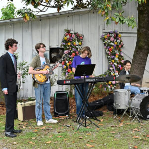 Photo by City of Milton, Georgia on May 07, 2025. 4 लोग, पियानो, गिटार, सैक्सोफ़ोन और पाठ की फ़ोटो हो सकती है.