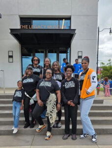 Photo shared by Eshé Collins on July 31, 2025 tagging @000.tori, @atlcouncil, @azajahh, and @collinsforatlanta. Mungkin imej 11 orang, orang senyum, orang berdiri dan teks.