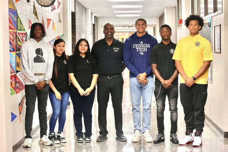 Photo by Atlanta Public Schools on October 06, 2025. May be an image of 7 people, people standing, office and text that says 'THFASTROWAY «TĐ˜E ASTRO WAY 集 GEORGIA TECH দ BEGREAT'.