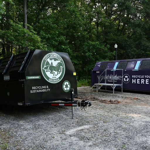 Photo by City of Milton, Georgia on June 12, 2025. May be an image of service vehicle, trailer, garbage, generator and text that says 'CITY CINYOFMILTON OF MILTON CARDBOARD CARDBOARD 2006 GEORGIA RECYCLING& & SUSTAINABILITY 都 Rippledass Ripple はタコ RECYCLE RECYCLEYO YO HERE น้ป 000280'.